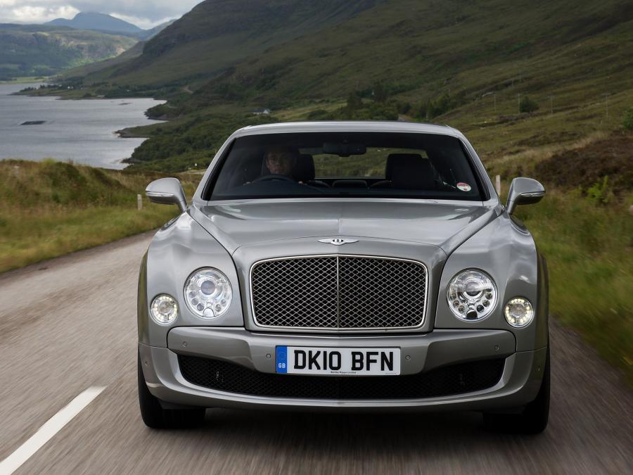  Bentley Mulsanne 2010 года  (UK) (фото 3 из 31)